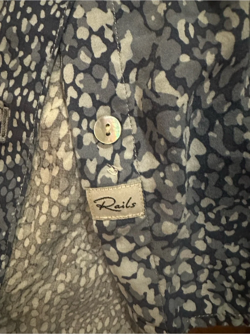 Rails Josephine Navy Python Printed Button-Down Shirt. EUC - Picture 3 of 6